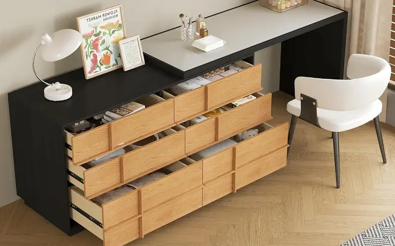 Organize Beauty And Work Essentials